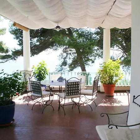 Terrace *